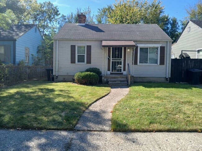 Primary Photo - 19654 McCormick St