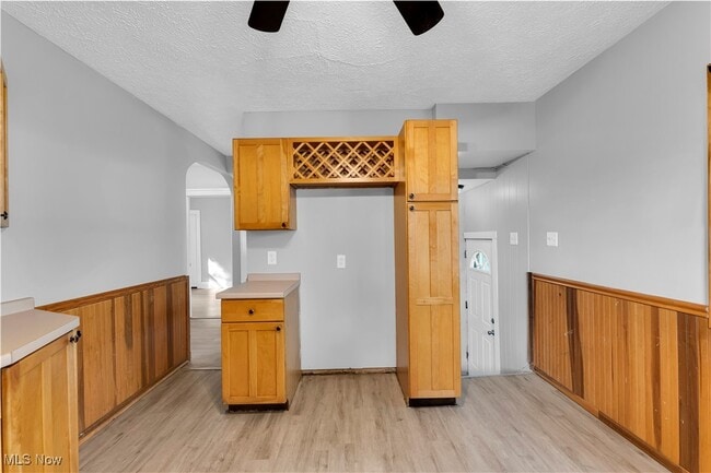Building Photo - 12414 Reindeer Ave