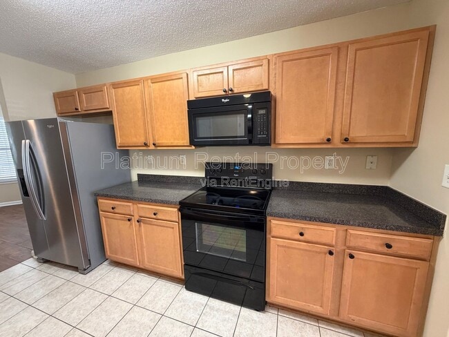 Building Photo - 228 Prattling Ct