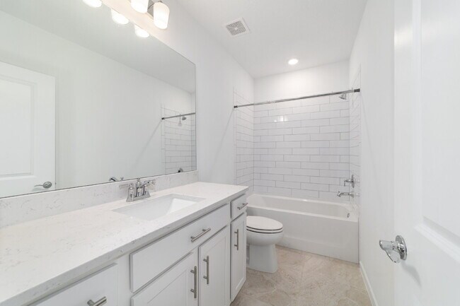 Building Photo - 5543 SW 85th Ave Rd