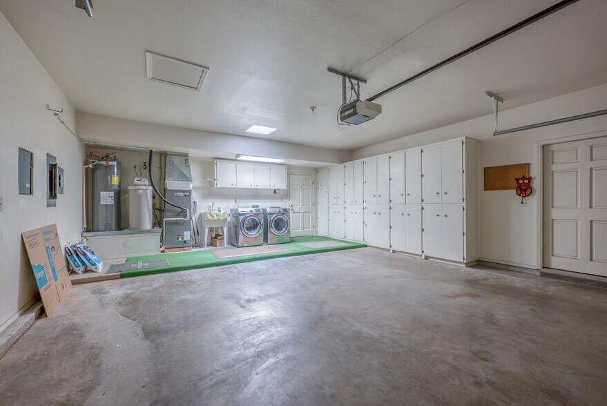 Building Photo - 2611 N Kentucky Ave