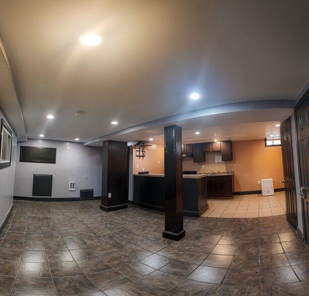 Building Photo - 26 Wilmore St
