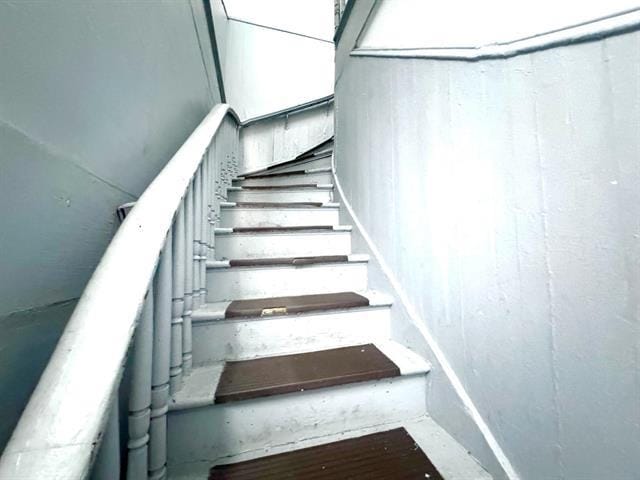 Building Photo - 161 Palisade Ave