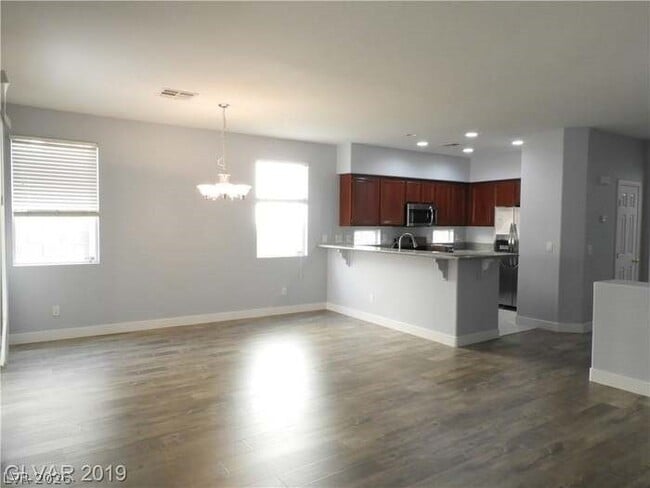 Building Photo - 11440 Parkersburg Ave