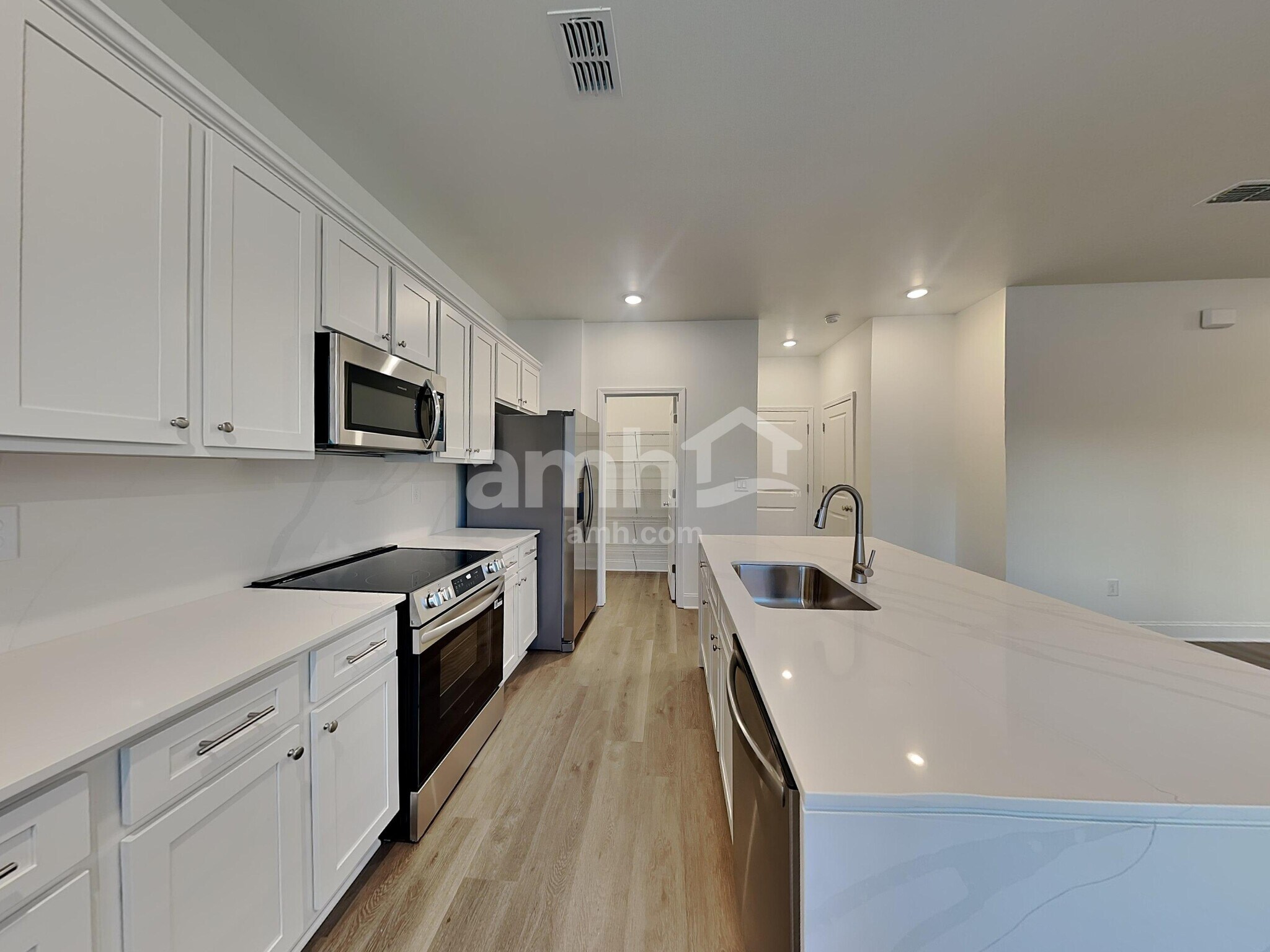 Building Photo - 1519 Aquamarine Dr