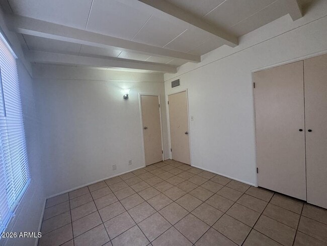 Building Photo - 1800 E Fry Blvd