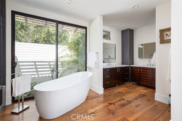 Building Photo - 1401 Emerald Bay