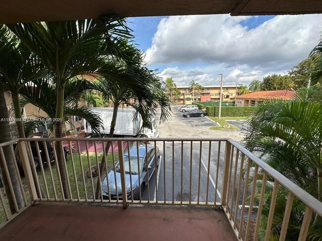 Building Photo - 7510 SW 152nd Ave