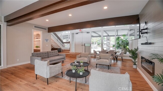 Building Photo - 18645 Hatteras St