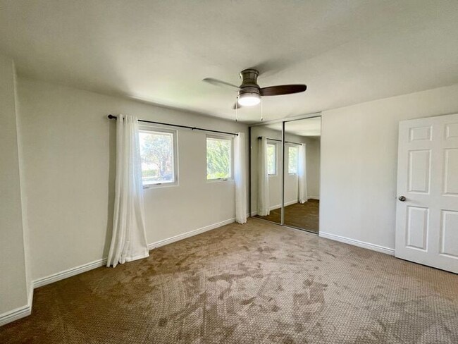 Building Photo - Beautifully Renovated 2 Bedroom 1.5 Bath Coronado Village Home