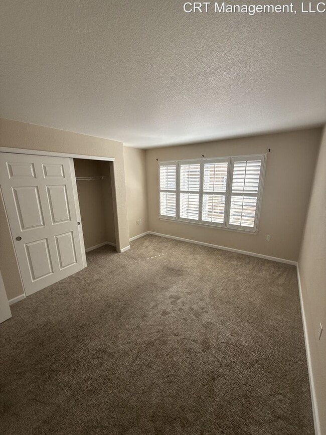 Building Photo - Spacious 2-Bed, 2-Bath Condo Available Nea...