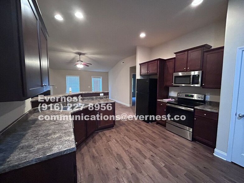 Building Photo - 338 Ivy Hills Cir