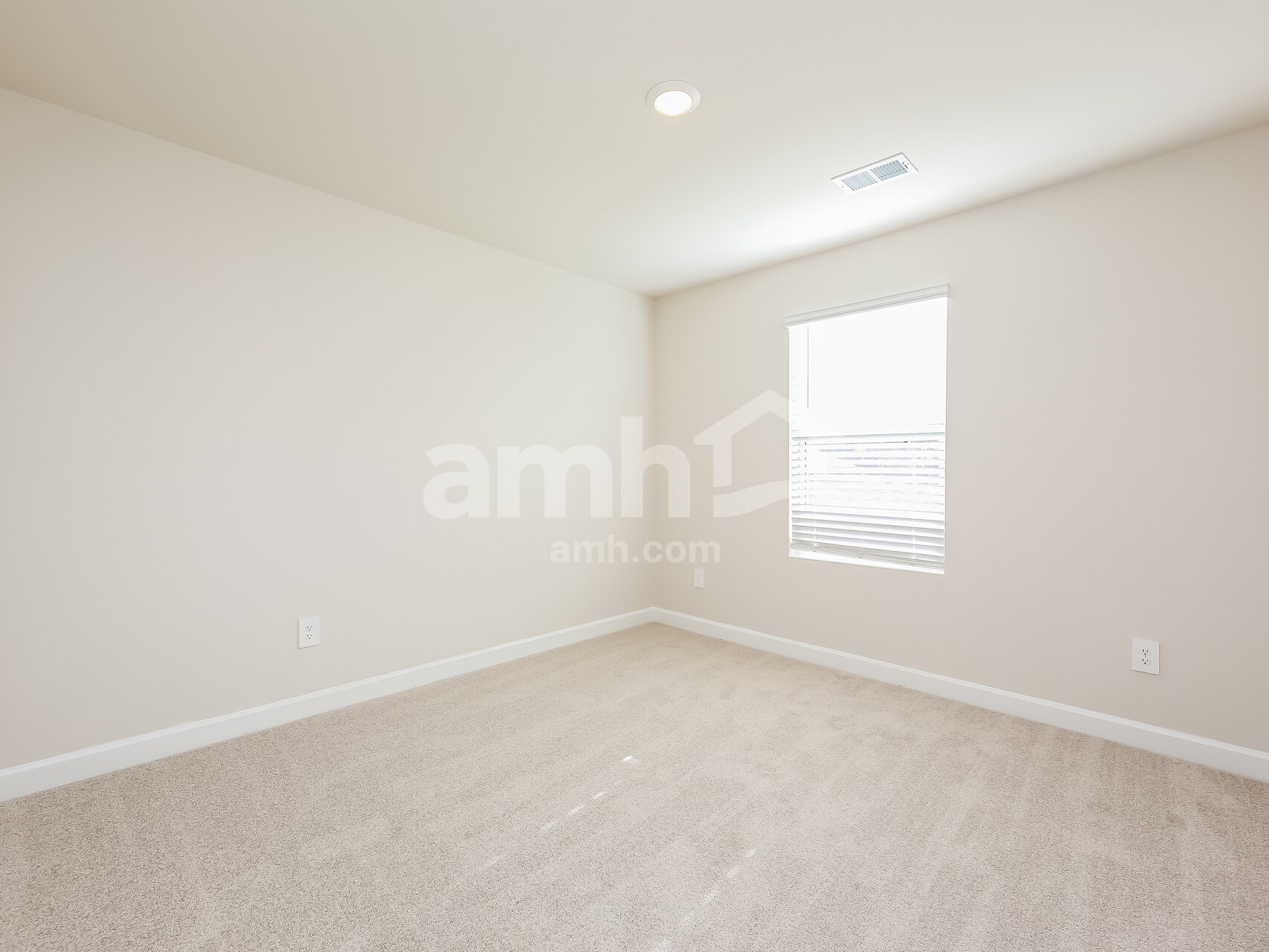 Building Photo - 307 Granby Trl