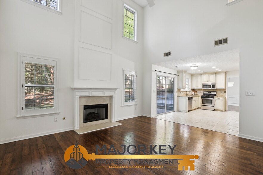 Building Photo - 1620 Midland Ct