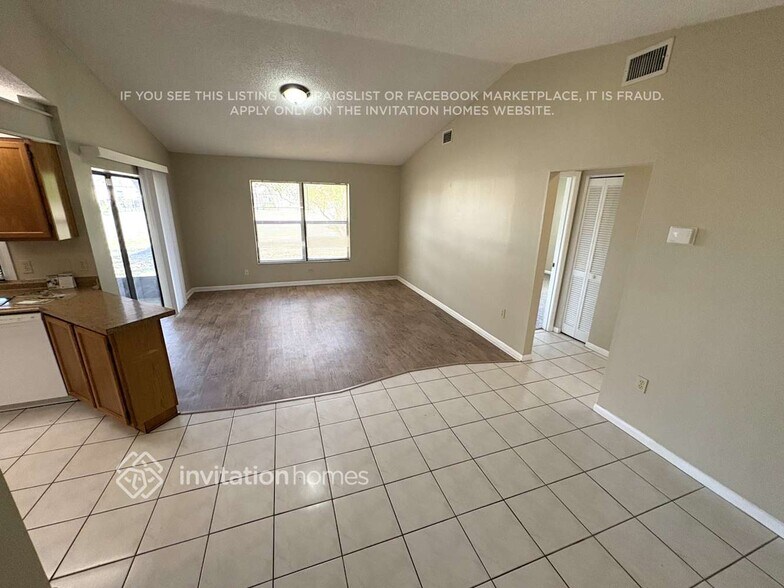 Building Photo - 26097 Dolman Ct