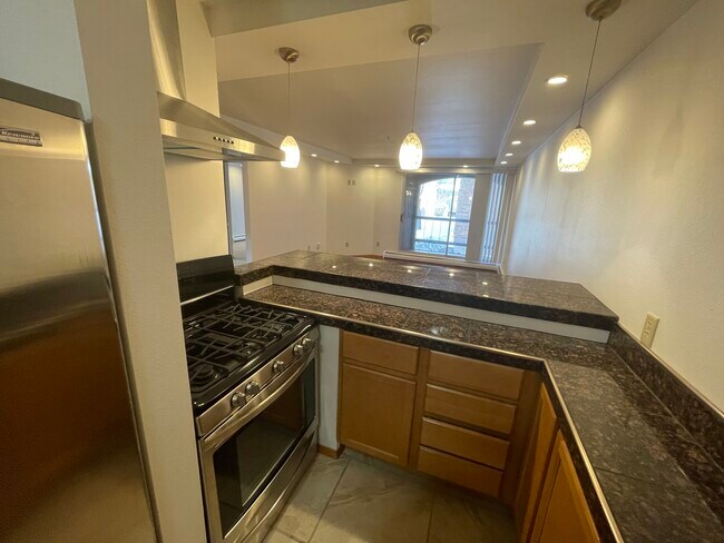 Kitchen - 4155 W Rivers Edge Cir