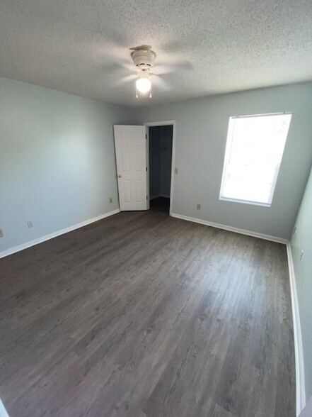 Building Photo - 350 Beverly St