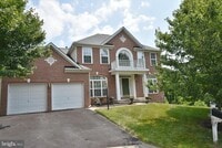 Building Photo - 8223 Edge Hill Ln