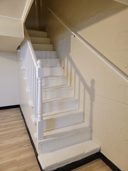 Building Photo - 3226 Westmont Ave