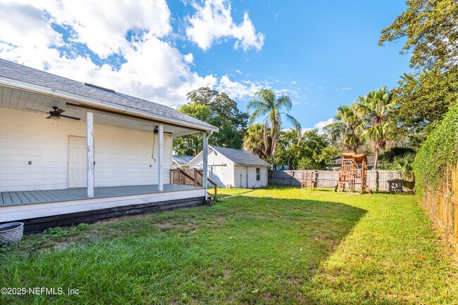 Building Photo - 4313 Lexington Ave