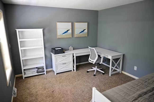 Building Photo - 184 Ruggles Rd