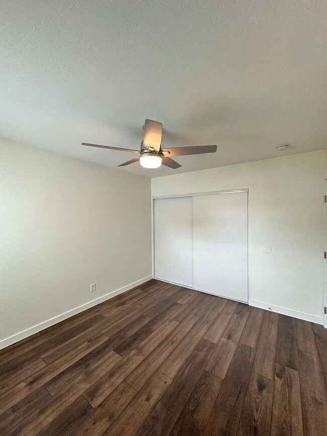 Building Photo - Anaheim 3 Bedroom 2.5 Bath Townhome - 1 Ca...