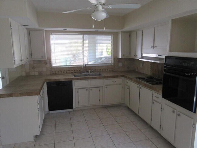 Building Photo - 1275 Price Cir NW