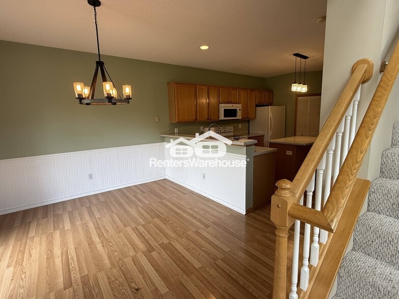 Building Photo - 1875 Wildflower Ct