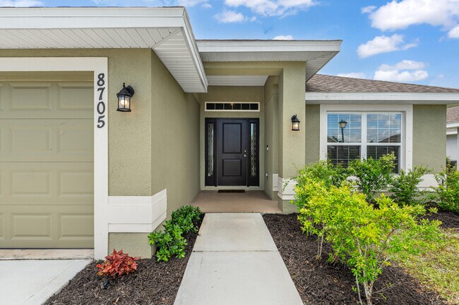 Building Photo - 8705 Merano Ave