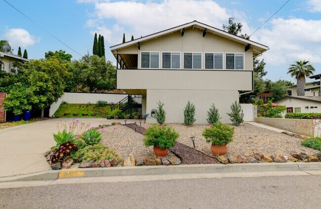 Building Photo - 3909 Nereis Dr