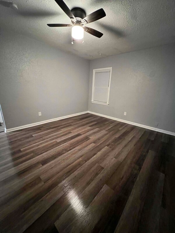 Building Photo - 8010 Patterson Dr