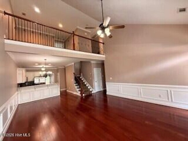 Building Photo - 817 Mayo Ln