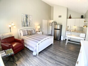 Building Photo - 11863 Wimbledon Cir