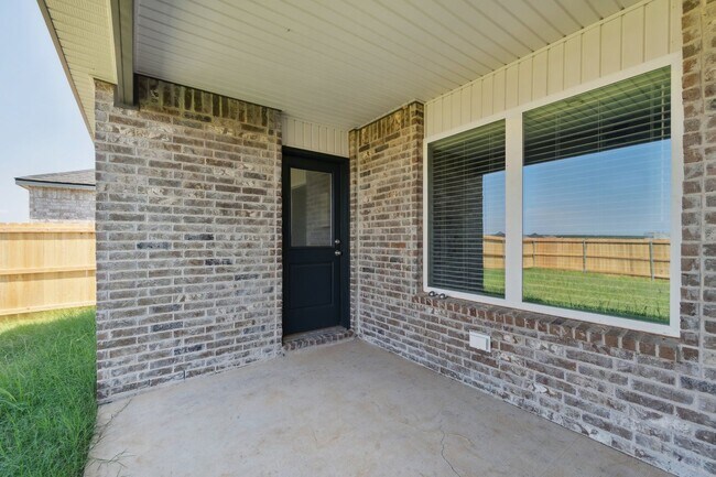 Building Photo - Edmond Rental