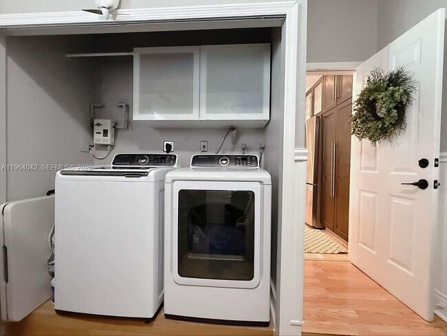 Building Photo - 14469 SW 158th Pl