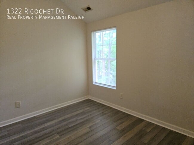 Building Photo - 1322 Ricochet Dr