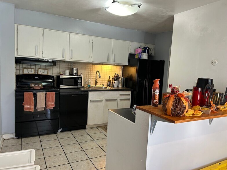 Building Photo - 111 Chestnut St