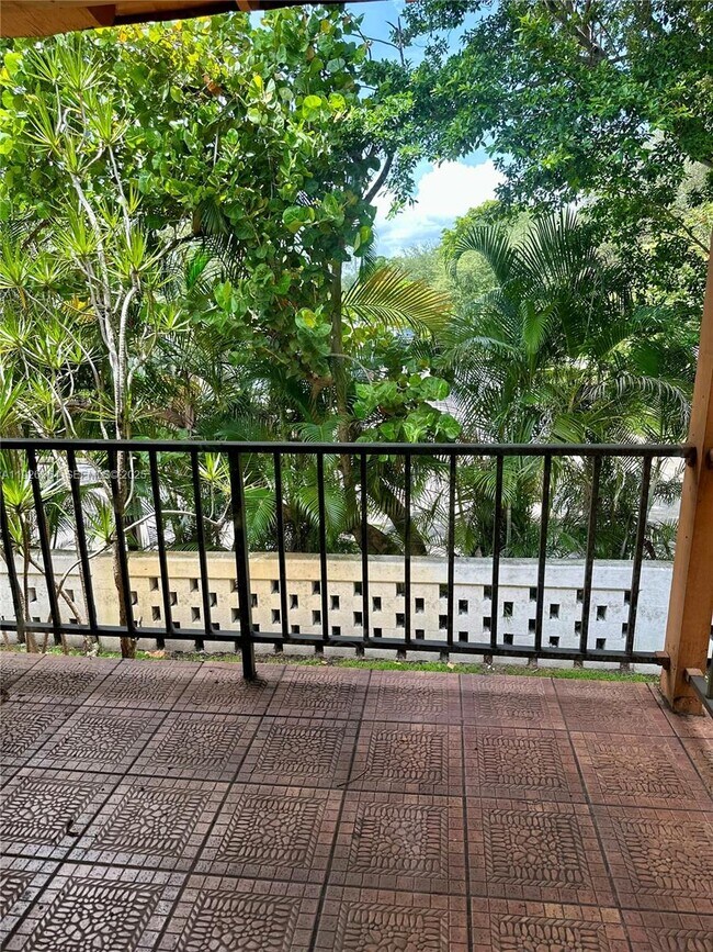 Building Photo - 7208 Fairway Dr