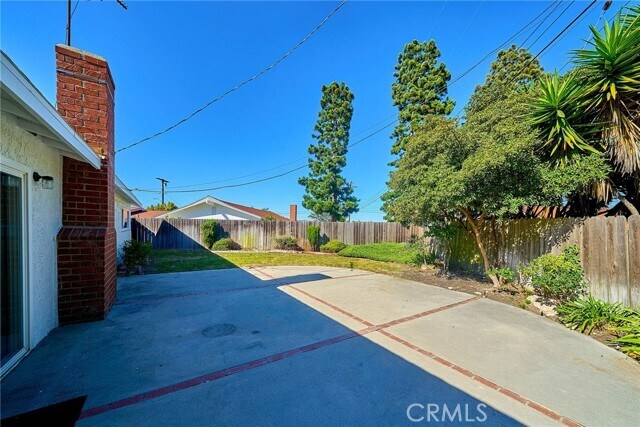 Building Photo - 27916 Alvarez Dr