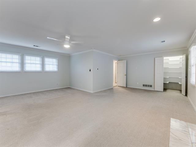 Building Photo - 4065 Bryn Mawr Dr