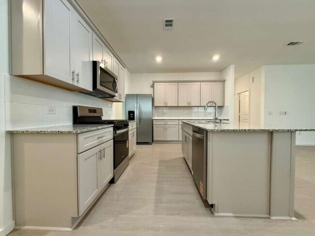 Building Photo - 15349 Dapple Blf Ln