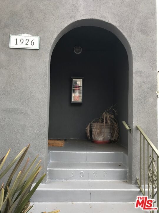 Building Photo - 1926 3rd St