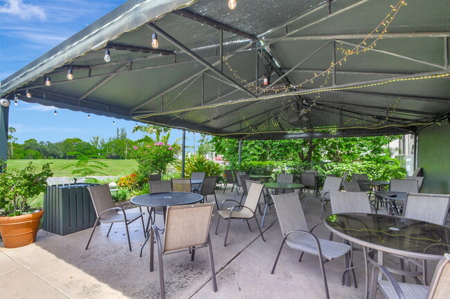 Building Photo - 3590 Via Poinciana