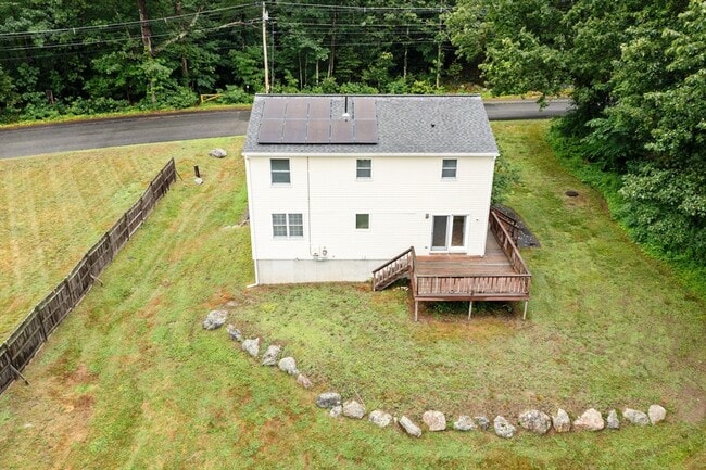 Building Photo - 38 Haskell St