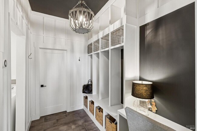 Building Photo - 1810 Quail Ct