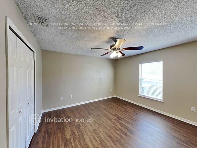 Building Photo - 10504 Opus Dr