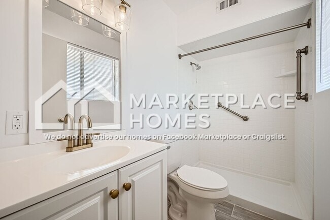 Building Photo - 12021 N Riviera Ct