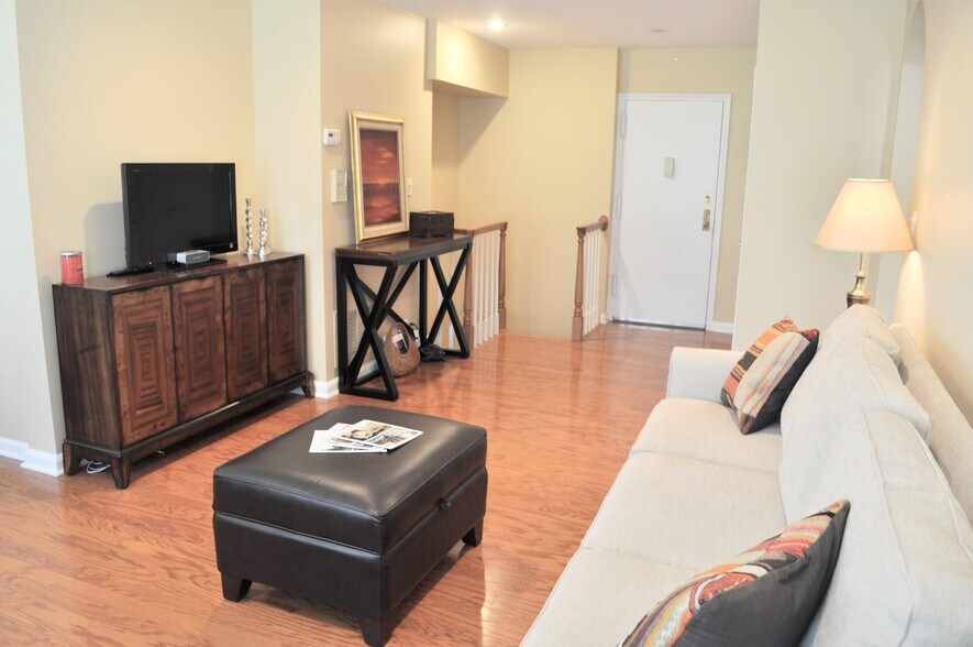 Living alternate view - 3880 Rodman Street NW