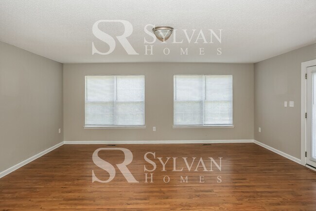 Building Photo - This cute 3BR, 2BA home is move-in ready