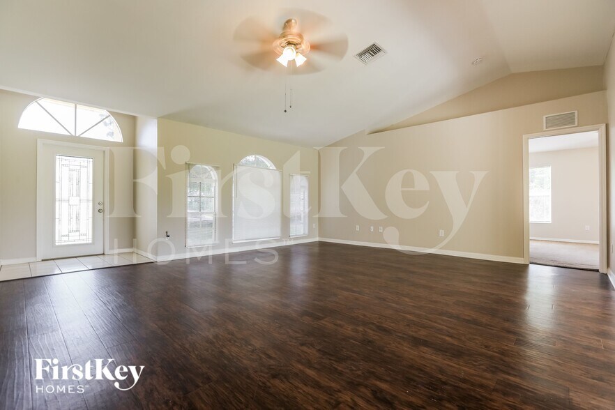 Building Photo - 2166 Boca Chica Ave